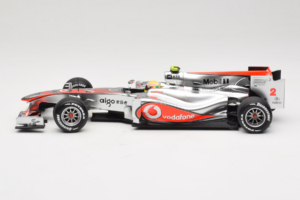 McLaren MP4-25 Mercedes #2 L. Hamilton Vodafone McLaren F1 2010 Minichamps 1:18 530101802 Metall - pilt 3/7
