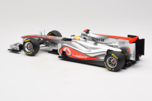 McLaren MP4-26 Mercedes #3 L. Hamilton Vodafone McLaren Showcar F1 2011 Minichamps 1:18 530111873 Metall - pilt 5/7