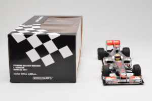 McLaren MP4-26 Mercedes #3 L. Hamilton Vodafone McLaren Showcar F1 2011 Minichamps 1:18 530111873 Metall - pilt 7/7
