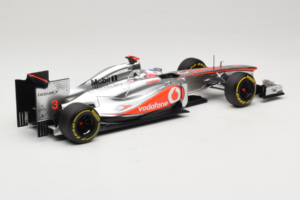 McLaren MP4-27 Mercedes #3 J. Button Vodafone McLaren Showcar F1 2012 Minichamps 1:18 530121873 Metall - pilt 2/7