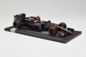 McLaren MP4-30 Honda #22 J. Button McLaren Honda F1 Team Spanish Grand Prix 2015 Minichamps 1:18 537151122 Metall - pilt 4/7