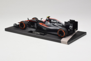 McLaren MP4-30 Honda #22 J. Button McLaren Honda F1 Team Spanish Grand Prix 2015 Minichamps 1:18 537151122 Metall - pilt 5/7