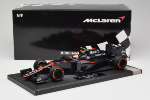 McLaren MP4-30 Honda #22 J. Button McLaren Honda F1 Team Spanish Grand Prix 2015 Minichamps 1:18 537151122 Metall - pilt 7/7