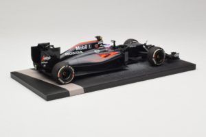 McLaren MP4-31 Honda #22 J. Button McLaren Honda F1 Team Chinese Grand Prix 2016 Minichamps 1:18 537161822 Metall - pilt 3/7