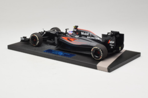 McLaren MP4-31 Honda #22 J. Button McLaren Honda F1 Team Chinese Grand Prix 2016 Minichamps 1:18 537161822 Metall - pilt 5/7