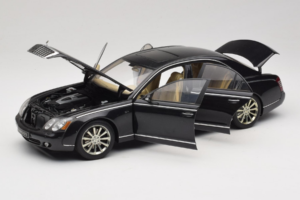 Maybach 57S Must AUTOart 1:18 76156 Metall - pilt 2/7