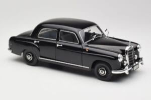 Mercedes 180 W120 Ponton Must Revell 1:18 08973 Metall - pilt 6/8