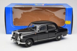 Mercedes 180 W120 Ponton Must Revell 1:18 08973 Metall - pilt 8/8