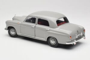 Mercedes 180 W120 Ponton Graphite Grey Revell 1:18 08974 Metall - pilt 7/8
