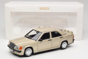 Mercedes 190E W201 2.3-16 Smoke Silver Metallic Norev 1:18 183831 Metall - pilt 8/8
