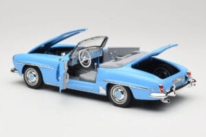 Mercedes 190 SL W121 Helesininen Norev 1:18 183400 Metall - pilt 5/8