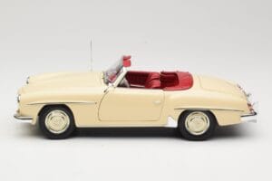 Mercedes 190 SL W121 Beež Minichamps 1:18 103037034 Metall - pilt 4/8