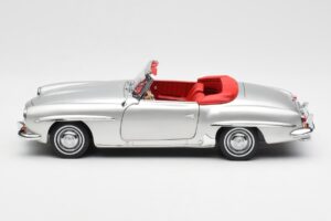 Mercedes 190 SL W121 Hõbedane Norev 1:18 B660640604 Metall - pilt 4/8