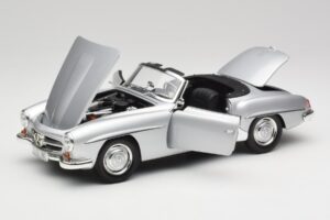 Mercedes 190 SL W121 Hõbedane Hall Minichamps 1:18 100037031 Metall - pilt 2/8