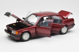 Mercedes 190E W201 2.0 Punane Dealer Edition AUTOart 1:18 B66040383 Metall - pilt 2/8