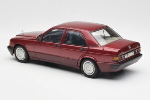 Mercedes 190E W201 2.0 Punane Dealer Edition AUTOart 1:18 B66040383 Metall - pilt 7/8