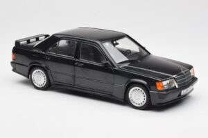 Mercedes 190E 2.3-16 W201 Must Diileri Väljaanne Norev 1:18 B66040663 Metall - pilt 6/8