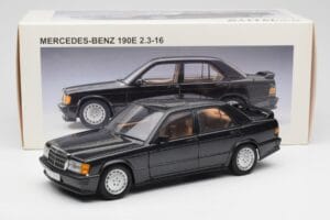 Mercedes 190E 2.3-16 W201 Sinimust Metallic AUTOart 1:18 76122 Metall - pilt 8/8