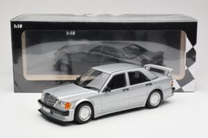 Mercedes 190E 2.5-16 EVO 1 W201 Hõbedane Minichamps 1:18 155036001 Metall - pilt 6/6