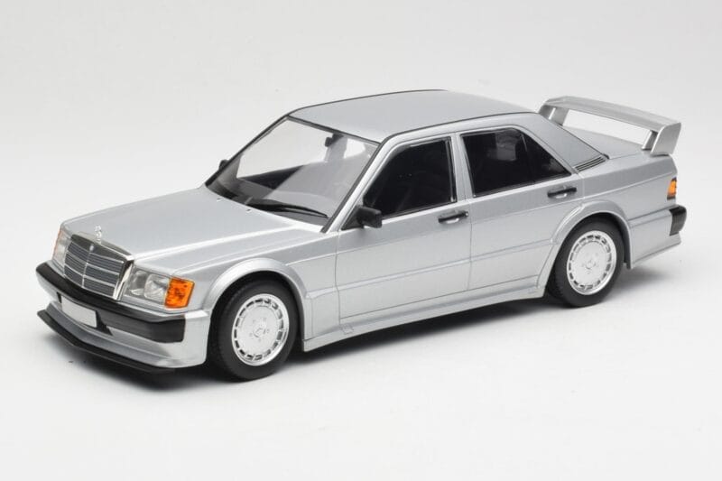 Mercedes 190E 2.5-16 EVO 1 W201 Hõbedane Minichamps 1:18 155036001 Metall