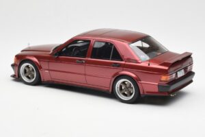 Mercedes 190E 2.5-16 W201 RAUH-Welt Republik Punane Otto 1:18 OT1083 Vaik - pilt 5/6