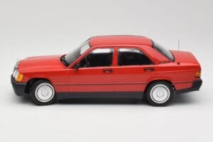 Mercedes 190E W201 Punane Minichamps 1:18 155037000 Metall - pilt 3/6