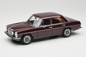 Mercedes 200 W115 Tumepunakaspruun Norev 1:18 183778 Metall