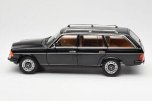 Mercedes 200 T S123 Must Norev 1:18 183735 Metall - pilt 4/8