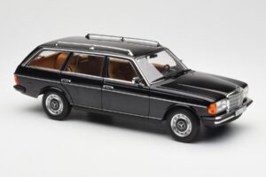 Mercedes 200 T S123 Must Norev 1:18 183735 Metall - pilt 6/8