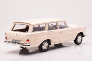 Mercedes 200 Universal W110 Kreemjas Norev 1:18 183709 Metall - pilt 3/8