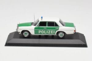Mercedes 200 W115 Politsei Minichamps 1:43 400034090 Metall