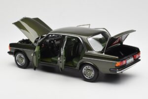 Mercedes 200 W123 Cypress Roheline Metallik Diileri Väljaanne Norev 1:18 B66040654 Metall - pilt 5/8