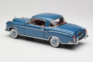 Mercedes 220 SE W128 Sinine Sun Star 1:18 3561 Metall - pilt 7/8