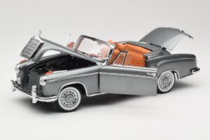 Mercedes 220 SE W128 Kabriolett Grey Metallic Sun Star 1:18 3352-M1 Metall - pilt 2/8
