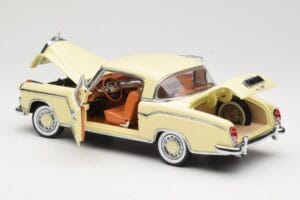Mercedes 220 SE W128 Coupe Beež Sun Star 1:18 3562 Metall - pilt 5/8