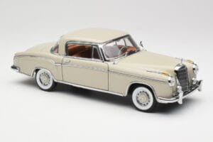 Mercedes 220 SE W128 Coupe Helehall Sun Star 1:18 3568 Metall - pilt 6/8