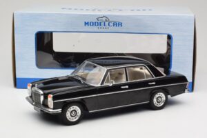 Mercedes 220D W115 Must MCG 1:18 MCG18117 Metall - pilt 6/6