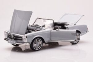 Mercedes 230 SL W113 Pagoda Hall Norev 1:18 183990 Metall - pilt 2/8