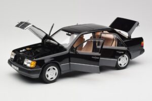 Mercedes 230E W124 AMG Wheels Must Piiratud Väljaanne Norev 1:18 183950 Metall - pilt 2/12