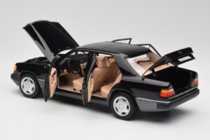 Mercedes 230E W124 AMG Wheels Must Piiratud Väljaanne Norev 1:18 183950 Metall - pilt 5/12