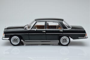 Mercedes 280 SE W108 Roheline Norev 1:18 183935 Metall - pilt 4/8