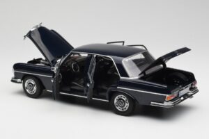 Mercedes 280 SE W108 Midnight Sinine Norev 1:18 B66040597 Metall - pilt 5/8