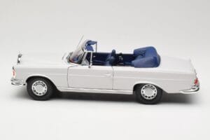 Mercedes 280 SE W111 Kabriolett Helehall Norev 1:18 183530 Metall - pilt 4/8