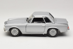 Mercedes 280 SL W113 Berlina Hõbe Techno Giodi 1:18 F14051030 Metall - pilt 4/8