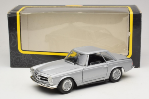 Mercedes 280 SL W113 Berlina Hõbe Techno Giodi 1:18 F14051030 Metall - pilt 8/8
