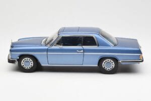 Mercedes 280C/8 W114 Coupe Sinine Metallic AUTOart 1:18 76187 Metall - pilt 4/8
