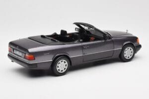 Mercedes 300 CE-24 W124 Kabriolett Lilla Metallic Norev 1:18 183567 Metall - pilt 4/10