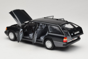 Mercedes 300 D W124 Universaal Must Norev 1:18 183960 Metall - pilt 5/8