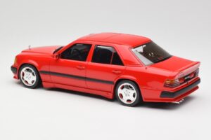 Mercedes 300E W124 6.0 AMG Signal Punane Otto 1:18 OT1104 Vaik - pilt 5/6