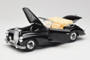 Mercedes 300 S W188 Kabriolett Must Tchibo 1:18 36782 Metall - pilt 2/8